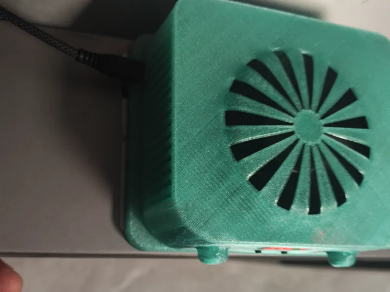 大功率笔记温控半导体静音散热器