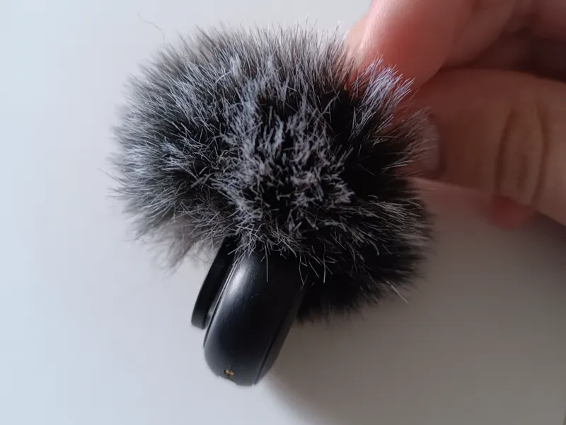 Adaptador para dead cat em microfones de lapela
