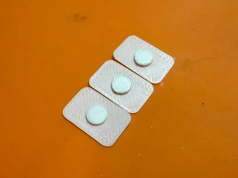 遥控车PC车壳孔封堵片