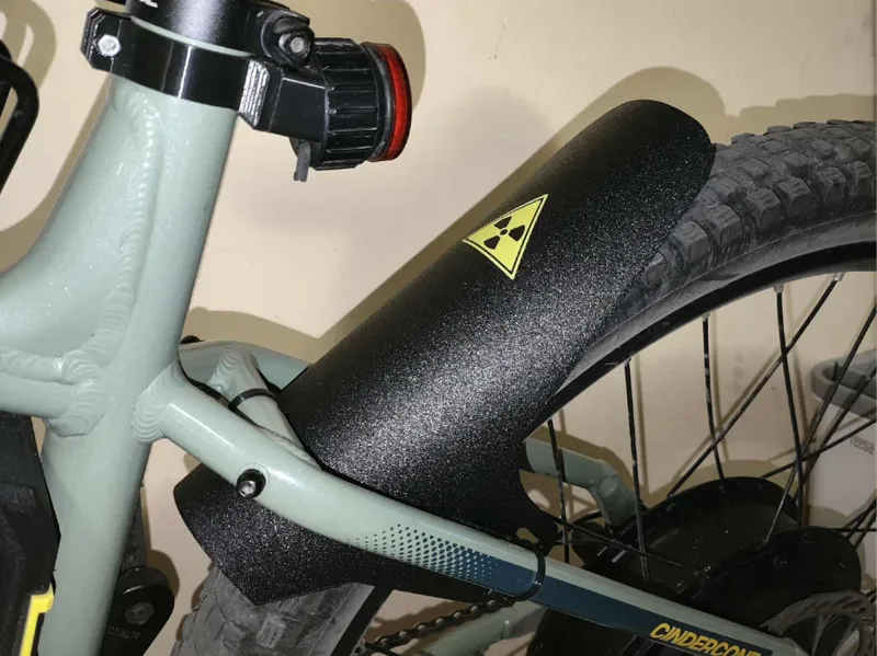 MTB Radioactive Mudguard (+no logo version)