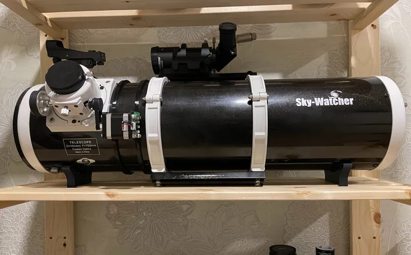 Telescope stand for HEJNE