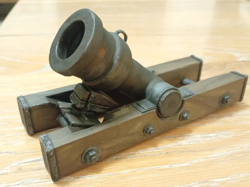 Bombard (cannon) of the 18th century
