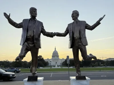 Trump & Epstein 'Best Friends Forever' Statue mini by