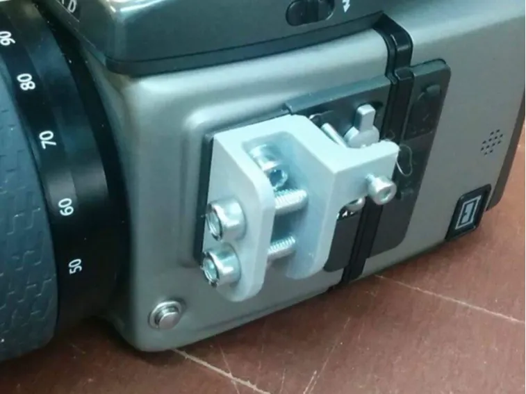 Hasselblad cable mount for H Series