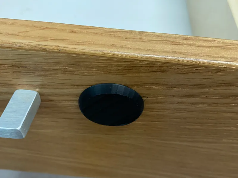 Cabinet plug