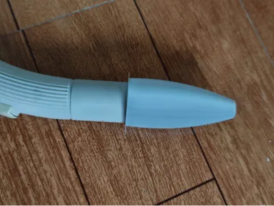 Vacuum cleaner crevice nozzle