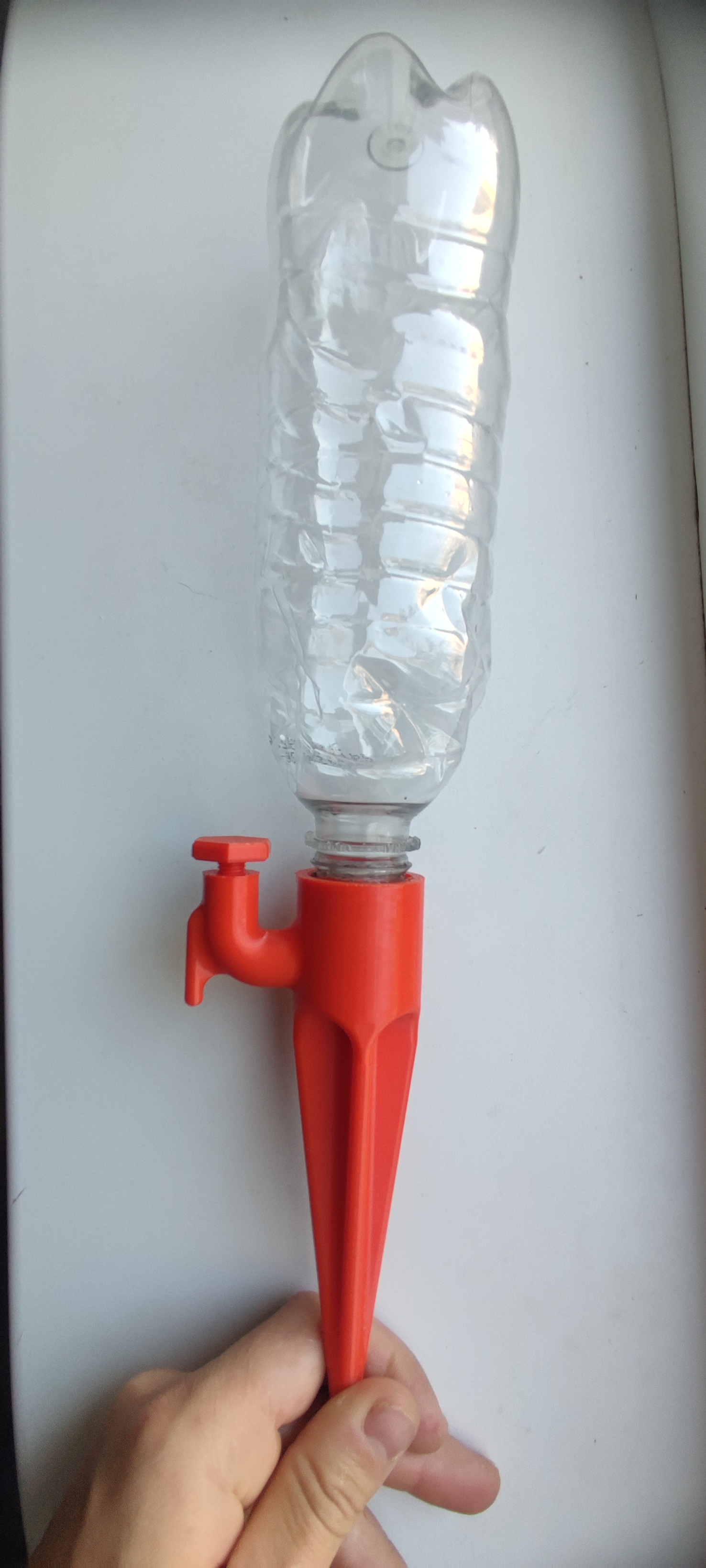 Automatic PET bottle watering \ drip irrigation system ''sturdy and easy to print''