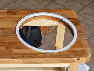 Plastic gasket for coffee table