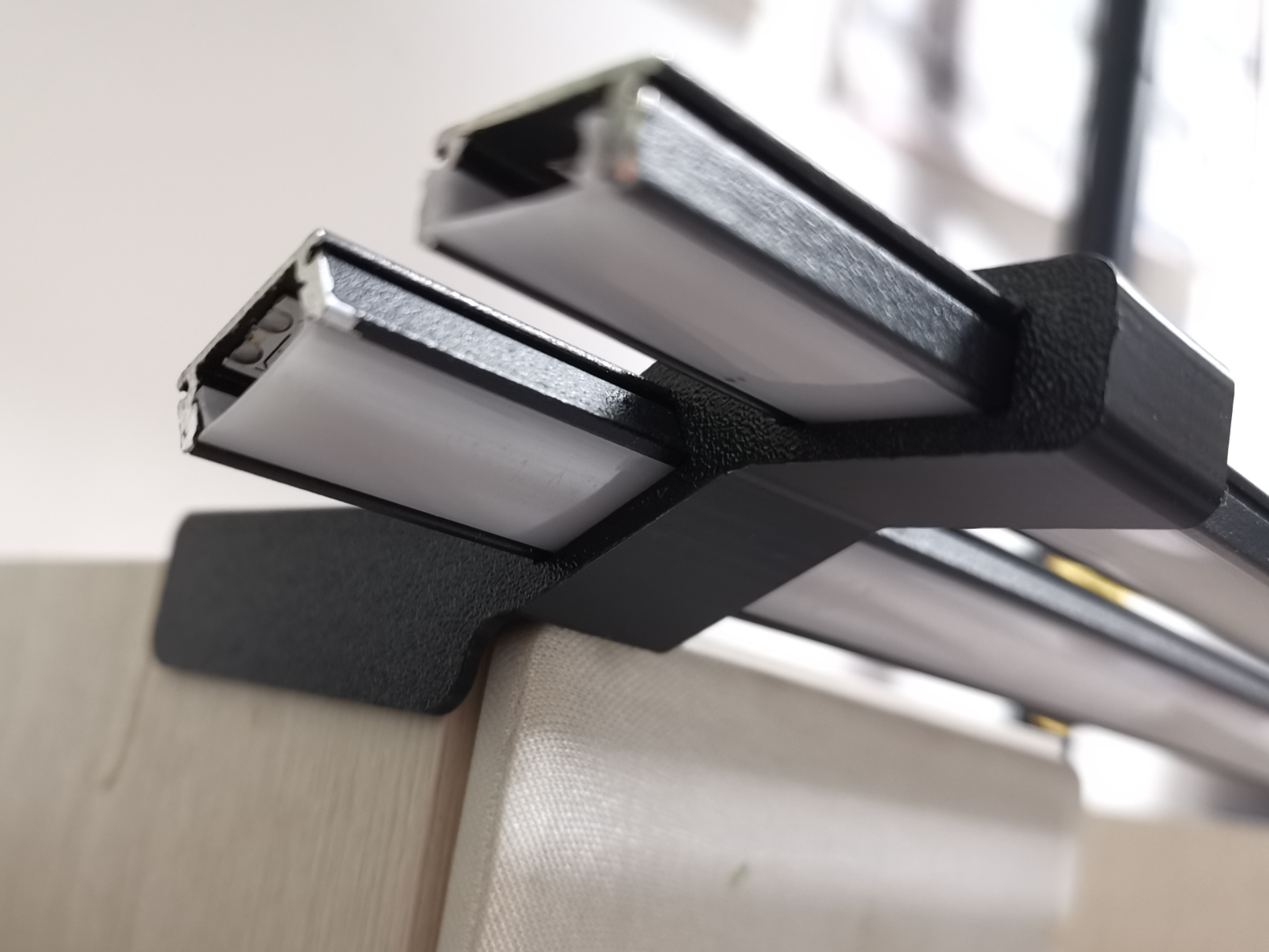 LED Riser by pig_coin MakerWorld: Download Free 3D Models