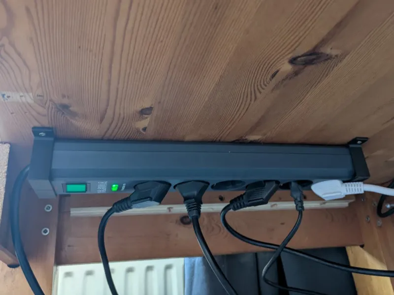 Under-Desk Power Strip Bracket – 58×41 mm Fit