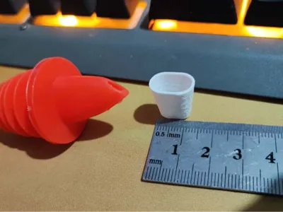 Cap for oil/vinegar spout