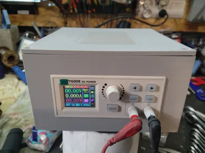 Housing for a workshop power supply