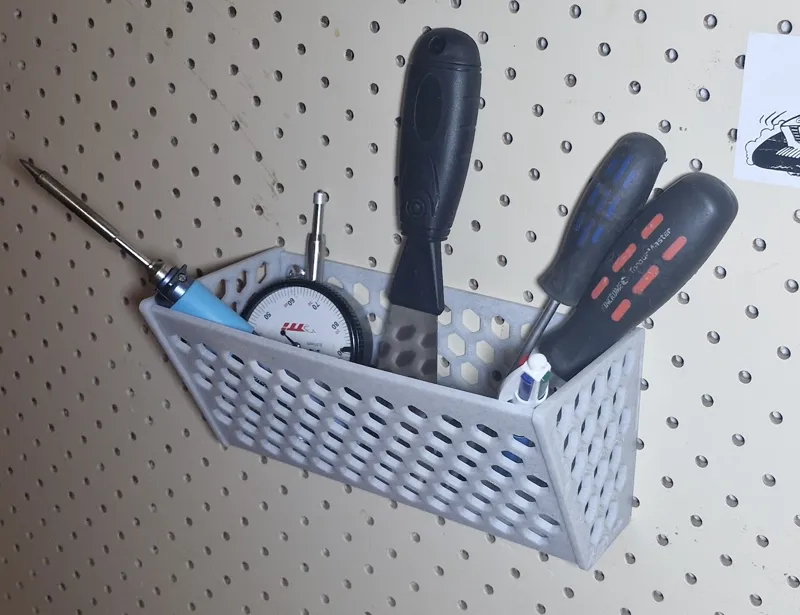 Peg Board 1in/25.4mm hole spacing