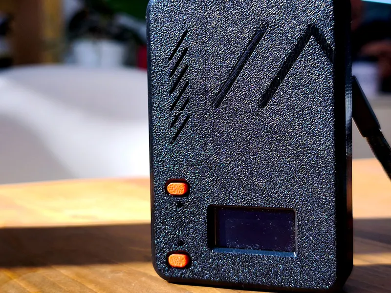 Faketec Slim Case w/OLED