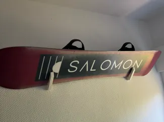 Snowboard Wall Mount Bracket – Horizontal