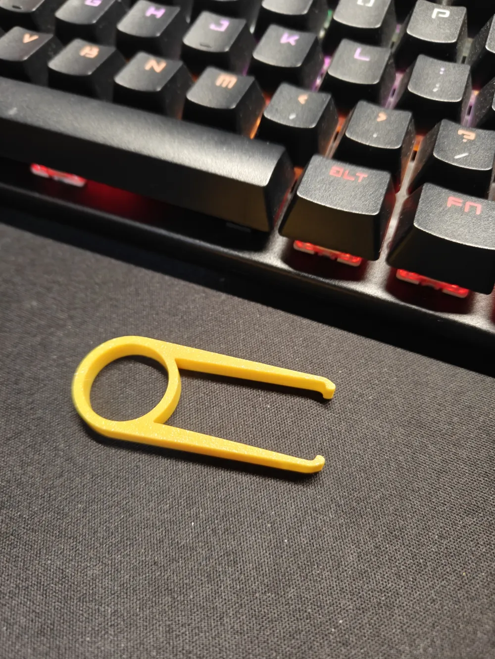 Keycap puller (mechanical keyboard) - Free 3D Print Model - MakerWorld