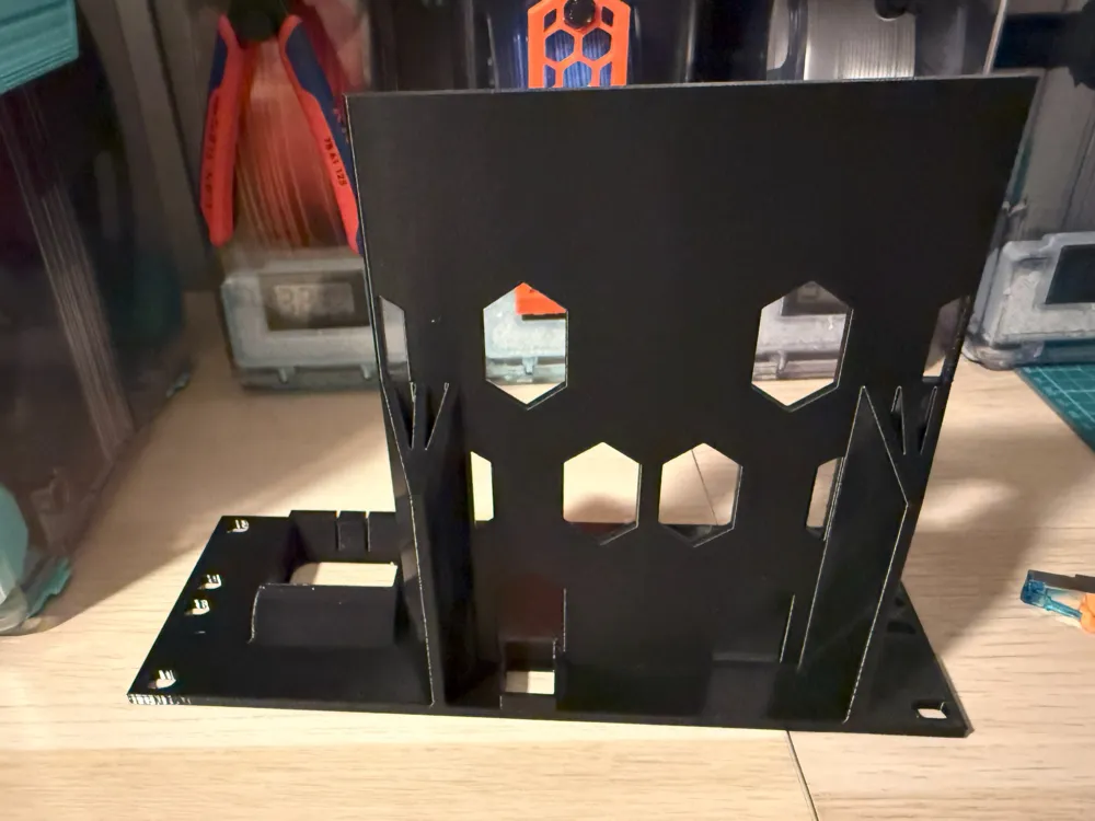 JetKVM 10 inch rack mount flush fit + HDD shelf by Tim S. MakerWorld ...
