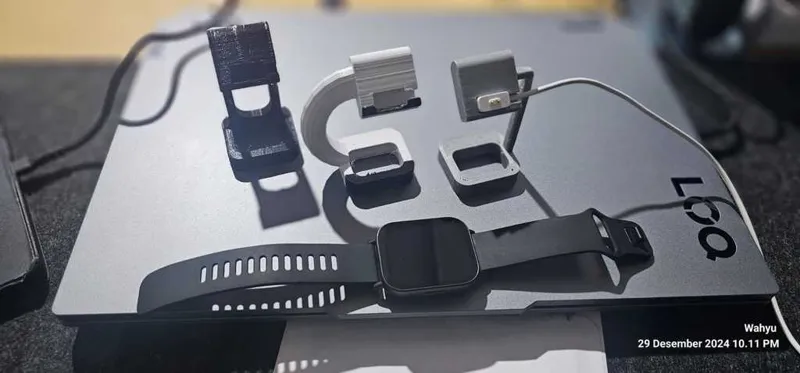 Xiaomi Redmi Watch 5 Active charging hub