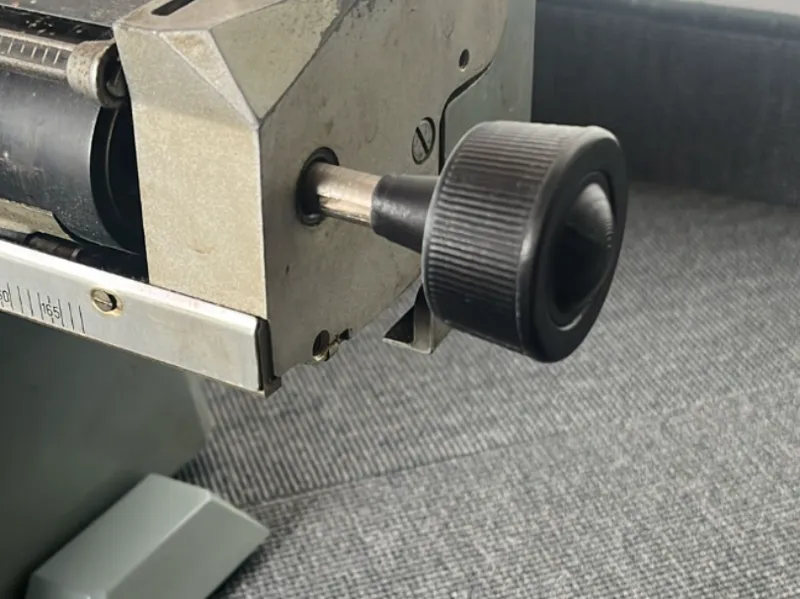 manopola per olivetti 82