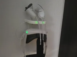 VR Glasses and Controller Stand - meta quest 3