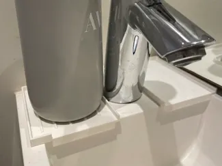 Drip tray for bathroom
