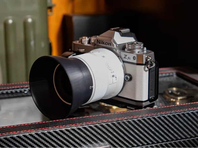 Yongnuo YN35mm F1.8Z DA DSM lens hood