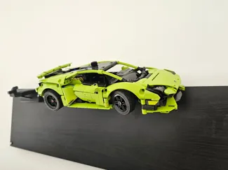 ᒪEGO Technic 42161 Lamborghini Huracan Wall Mount