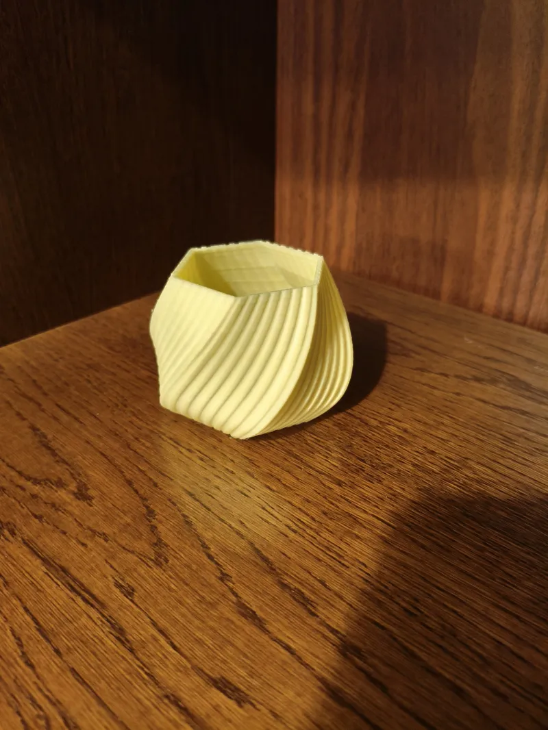 Little strip pot