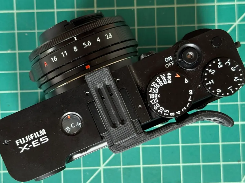 FujiFilm X-E5 Thumbie