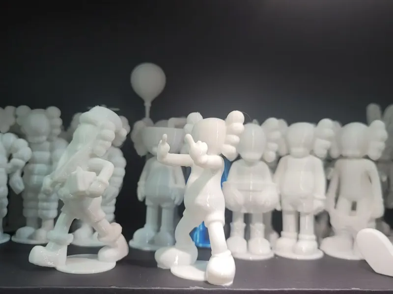 kaws 暴力熊 造型艺术