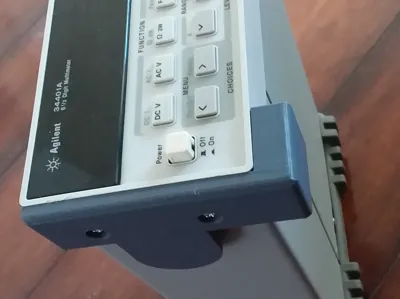 Front feet for HP Agilent 34401 or 3.5" equipment