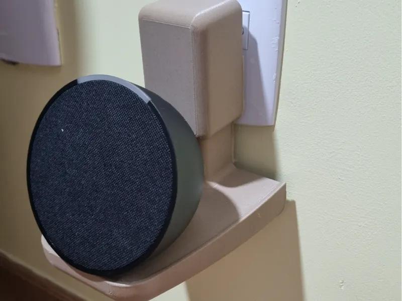 Echo Pop Wall Plug Mount–Clean Hidden-Cable Design