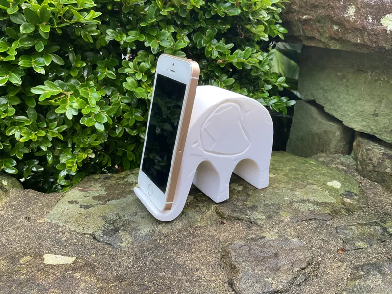 Elephant phone stand