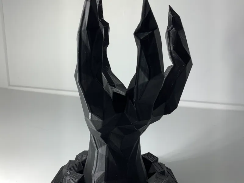 Low poly claw halloween decor