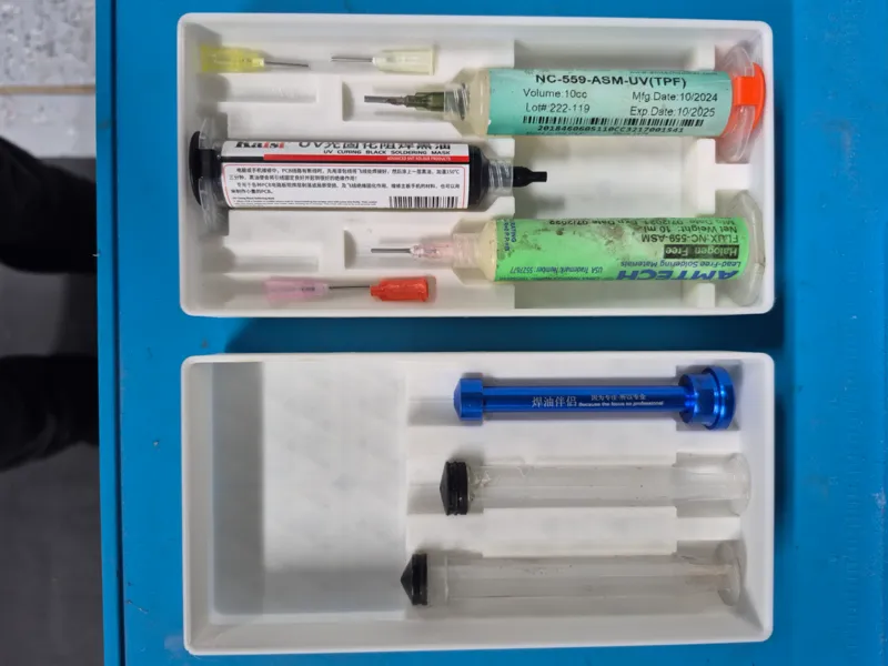 Gridfinity Solder Flux and dispenser holders