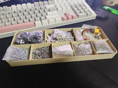 Desktop temporary storage box