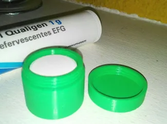 Cylindrical Pill Box for effervescent tablets