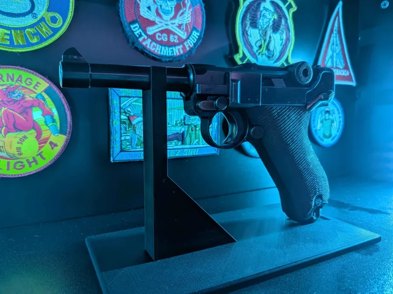 Luger P08 Display Stand