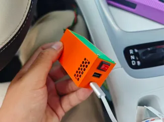 小米100W车充模块外壳