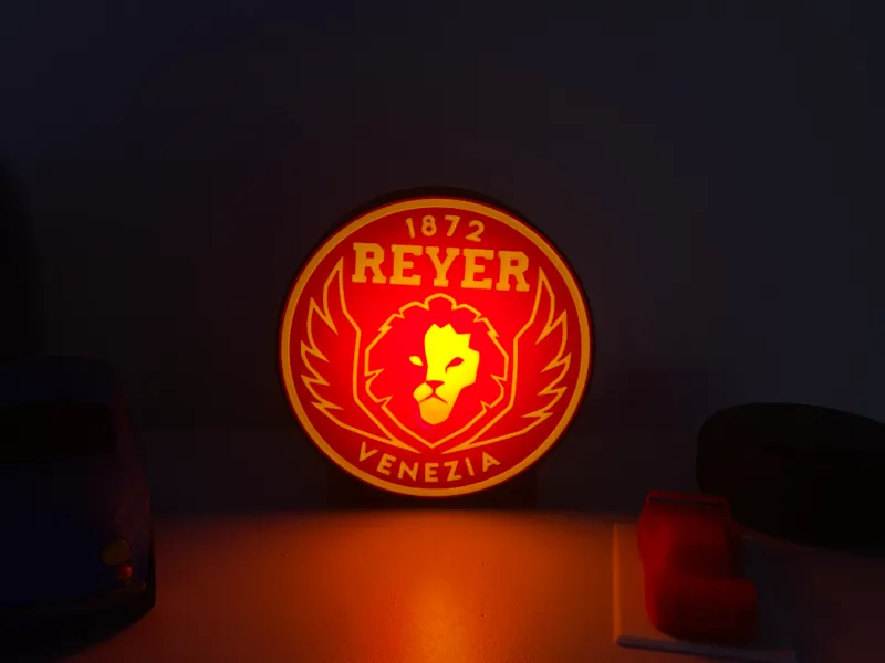 lightbox Reyer