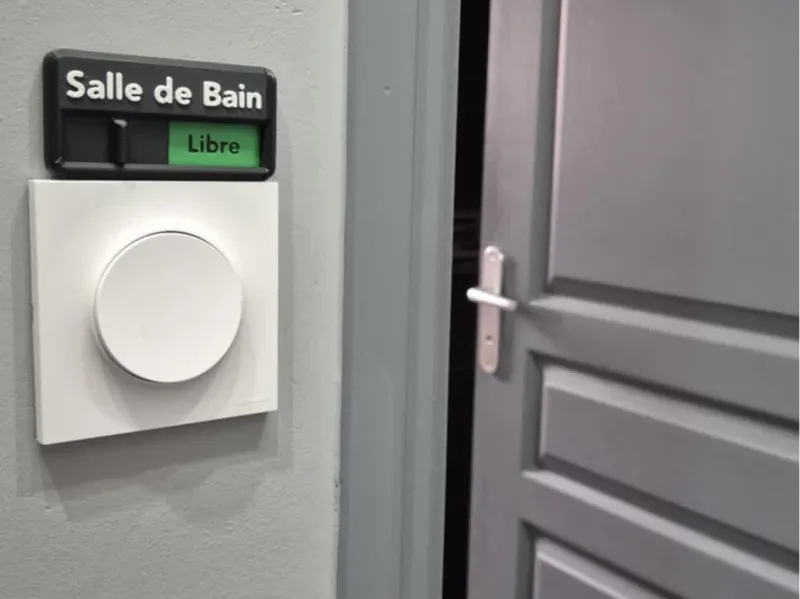 Salle de bain / Occupé - Libre