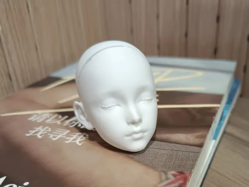 人型可动娃娃