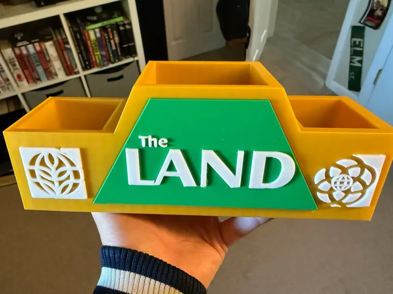 Living with the Land Planter