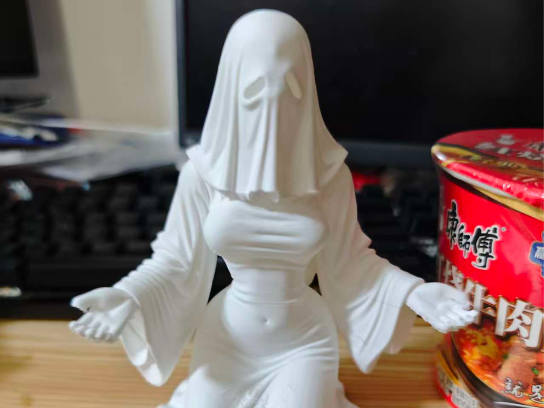 Ghost Girl - Needs a Hug by 小岛秀夫（国际站） MakerWorld: Download Free 3D Models - 3D model önizlemesi