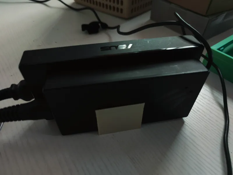 笔记本适配器立正小助手