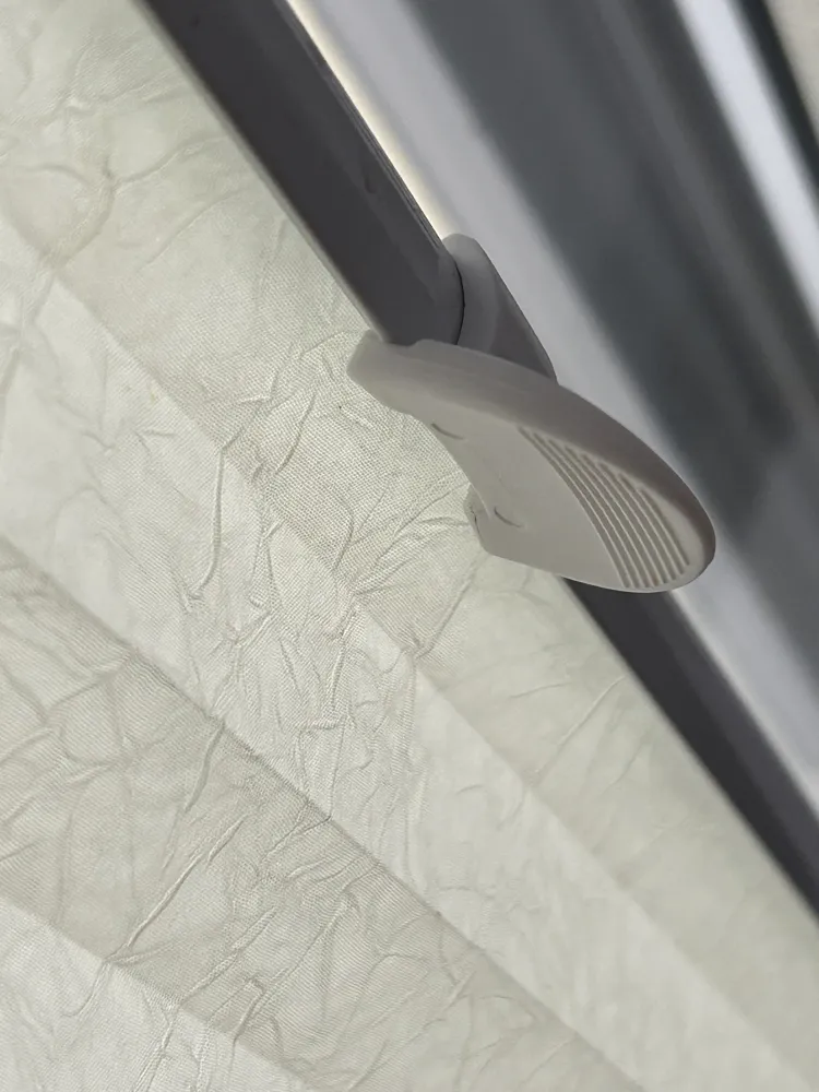 Window Grip Design GRIP FOR WINDOW COVER / PLEATED BLIND / SHADE by Kellermann MakerWorld ...
