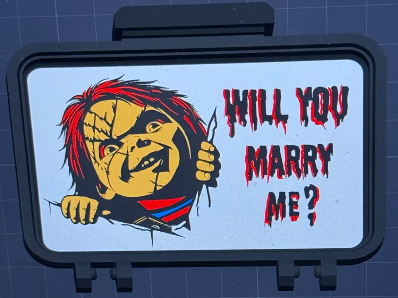CHUCKY RING BOX