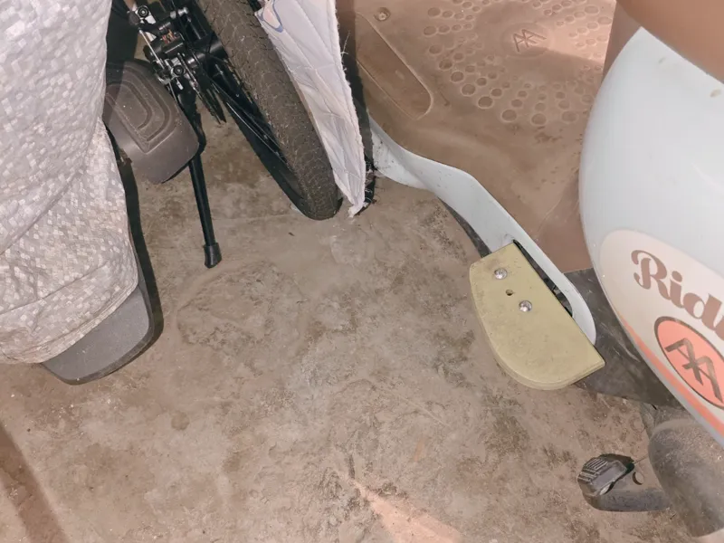 爱玛露娜电动车脚蹬脚踏板加长