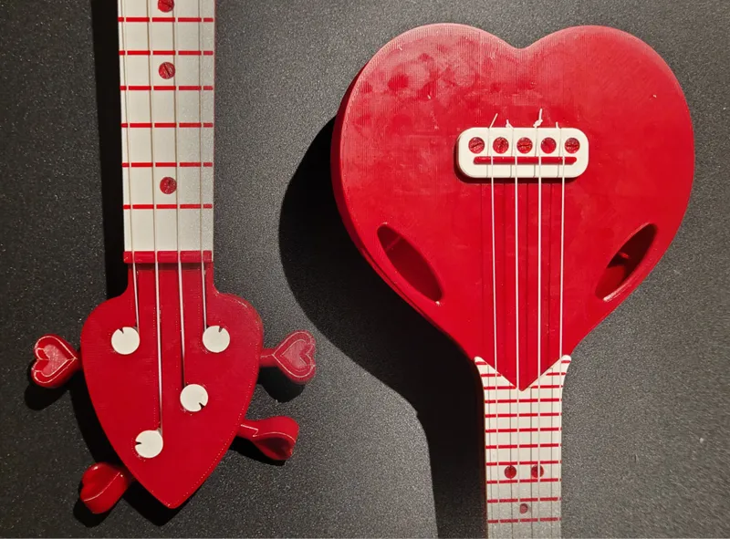 Heart shaped ukulele - fully printable