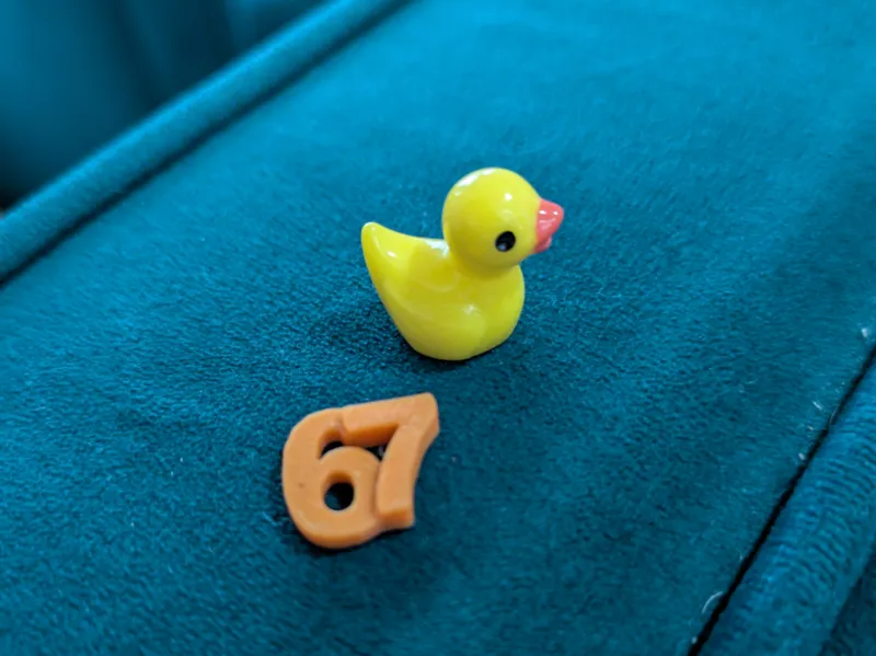 Tiny 6-7 for hiding (like ducks)